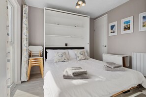 2 bedrooms, iron/ironing board, travel crib, free WiFi