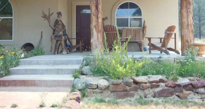 ATV/Snowmobiler's Paradise - Ride Out from the Cabin for Miles on End!