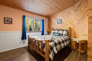 3 bedrooms, WiFi, bed sheets