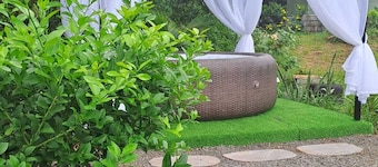 Le Jardin Secret - Maison Ecolo Dans un Verger