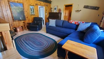 Televisor, reproductor de DVD i videoteca