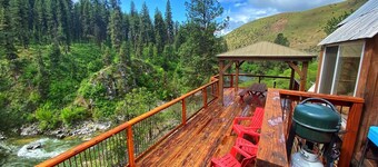 Awesome Views of the Southfork Payette, Hot Tub and Room to Roam