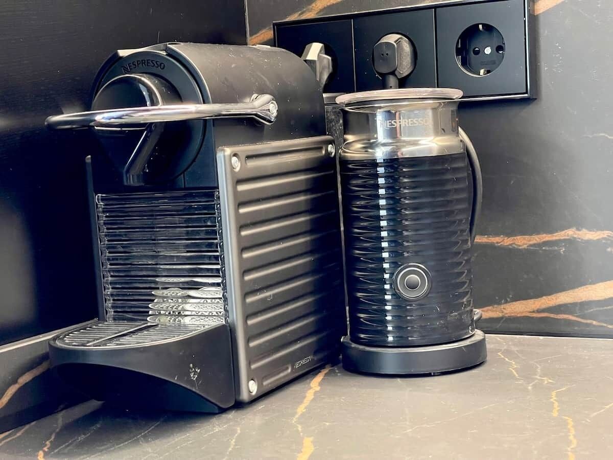 Kaffe og/eller kaffemaskin