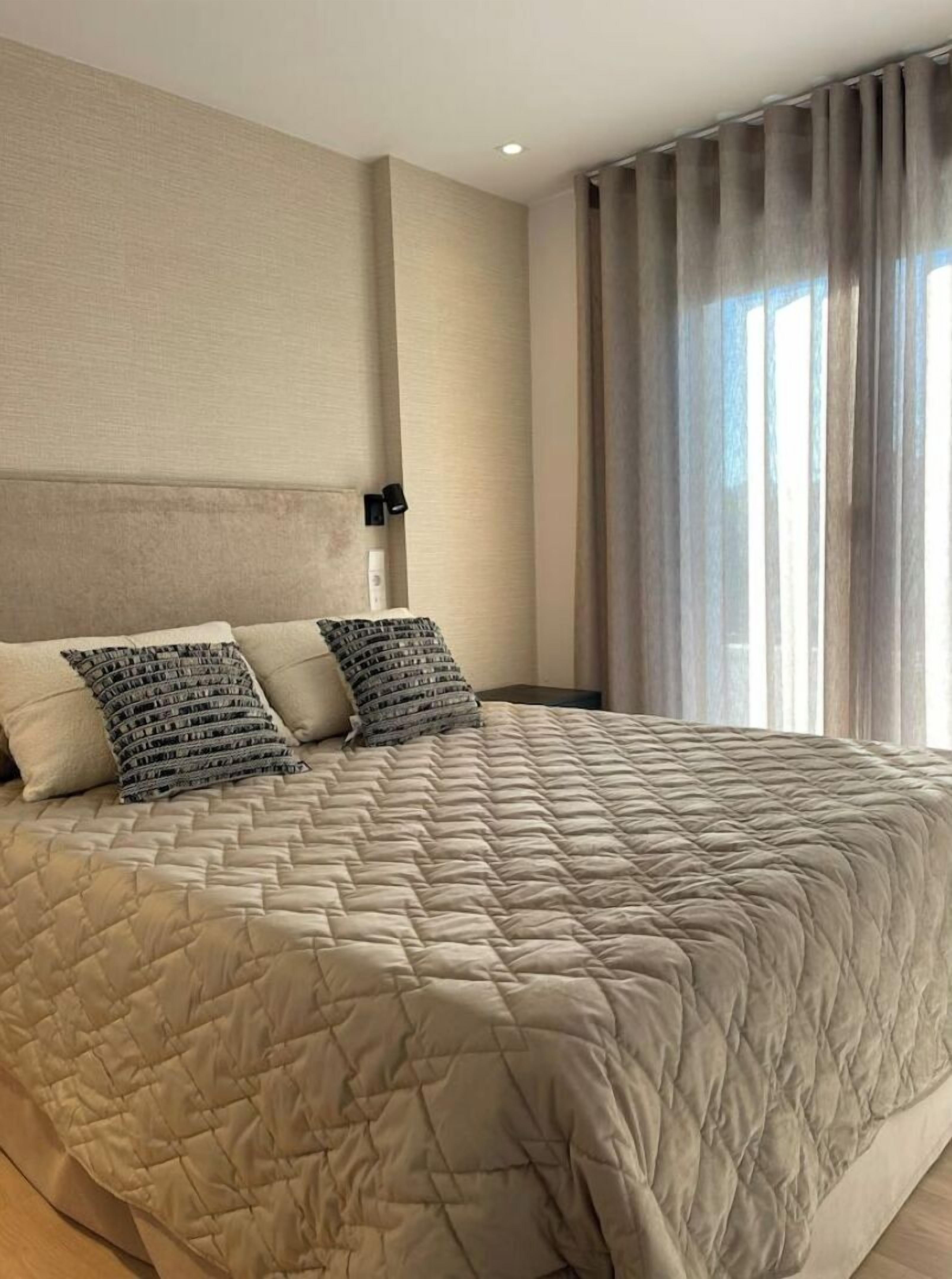 2 chambres, coffres-forts dans les chambres, chambres insonorisées