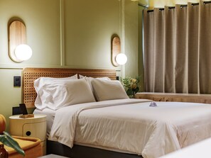 Standard Studio Suite, Kitchen | Premium bedding, down comforters, in-room safe, laptop workspace - The Somos Flats Provenza (Medellín)
