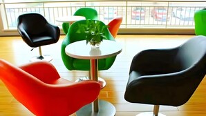 Unclassified image, 2 of 46, button - Green Tree Inn Yantai Zhifu Donglu Branch (Yantai)