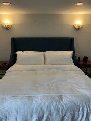 1 bedroom, iron/ironing board, travel cot, WiFi - Henderson House and Frog Pond (Eureka)