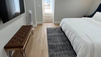 1 slaapkamer, een strijkplank/strijkijzer, reisbedje, wifi