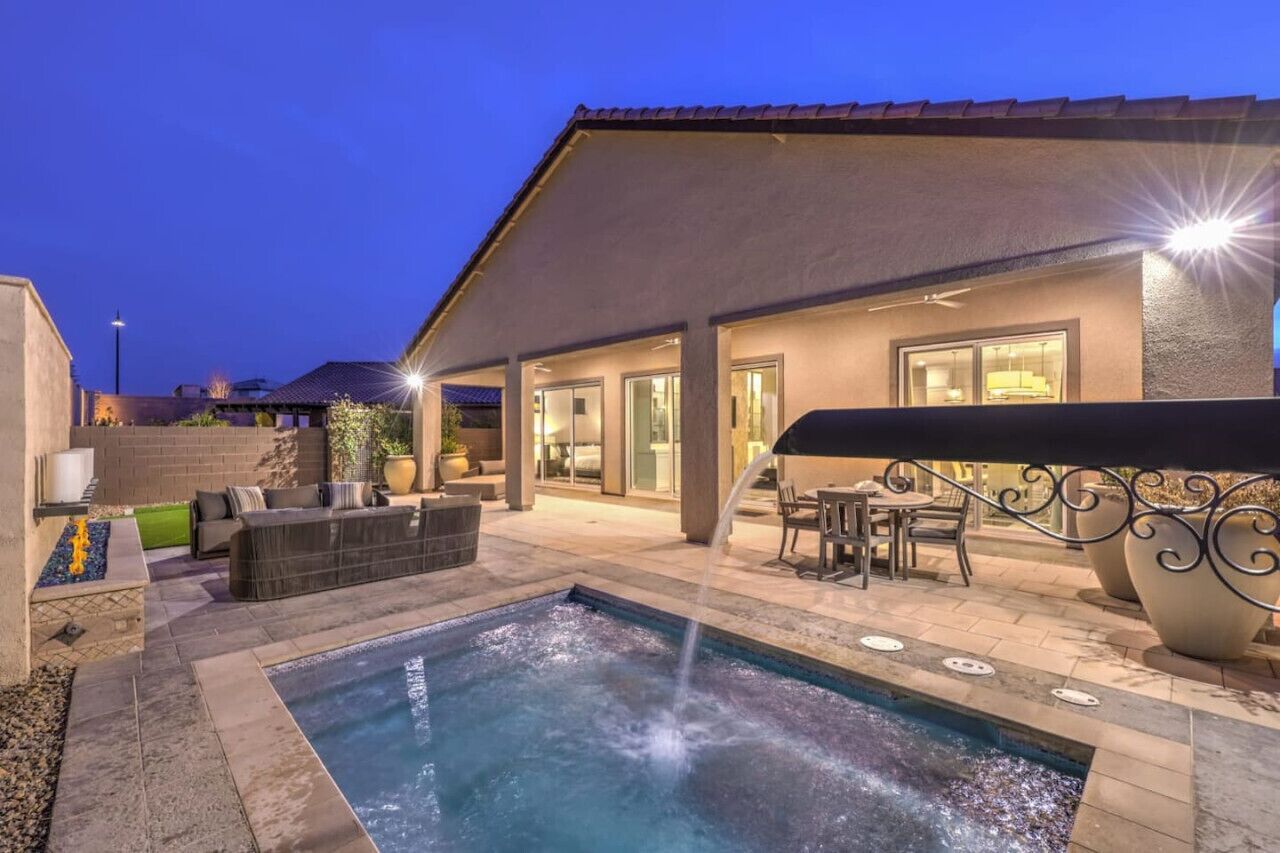 Luxurious Former Model - Pool Villa in Inspirada!