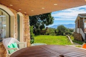 Terrace/patio - Holiday Home 'Margherita' with Terrace, Garden & Air Conditioning (Olbia)