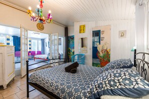 3 makuuhuonetta, ilmainen Wi-Fi, vuodevaatteet