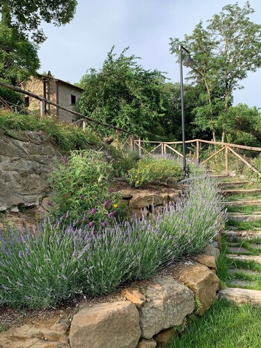 Bauernhof "Parulia Country House - Gea" mit Gemeinschaftspool, gemeinsamer Terrasse und WLAN