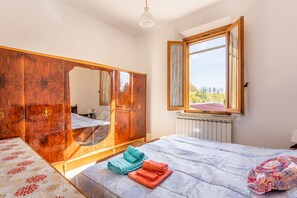 2 habitaciones, tabla de planchar con plancha y wifi gratis 