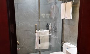 Bathroom - Xuangui Hotel (Guiding)