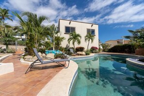 Alberca al aire libre 