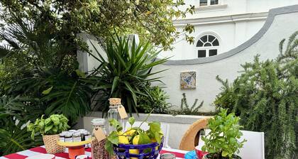 Villa Michela, 2BR, 2BT, amazing patio, newly renovated