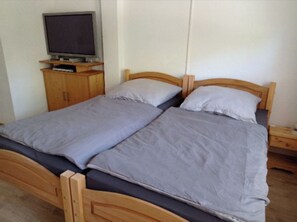 Wifi gratis y ropa de cama 