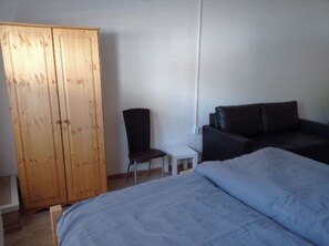 Wifi gratis y ropa de cama 