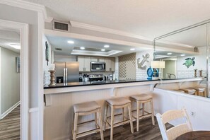 Fridge, microwave, oven, stovetop - Moondrifter #205- Sand-Side Oasis-Free Beach Chairs! (Panama City Beach)