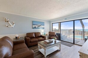 TV - Moondrifter #205- Sand-Side Oasis-Free Beach Chairs! (Panama City Beach)