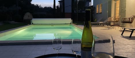 Piscine extérieure, piscine chauffée