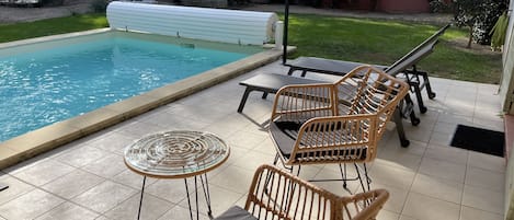 屋外プール、温水プール
