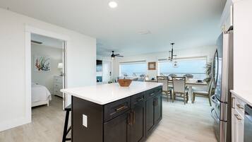 3 bedrooms, free WiFi, bed sheets