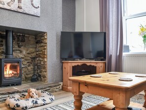Interior - 3 bedroom accommodation in Crosskeys, near Newport (Crosskeys, near Newport)