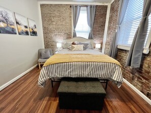 1 bedroom, desk, iron/ironing board, free WiFi