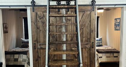 Cozy Cabin 5/Lake Hartwell/Green Pond & Broyles Lndgs/Covered Shelter for Boat