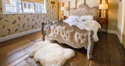 Huge Deluxe 600 Year Old Essex Manor House