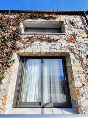 تفاصيل الفندق من الخارج