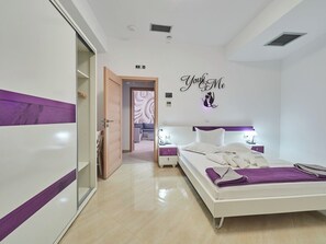 5 chambres, bureau, fer et planche à repasser, Wi-Fi gratuit