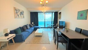 Living room - Incredible 2B With Lagoon View in Ras Al Khaimah (Ras Al Khaimah)