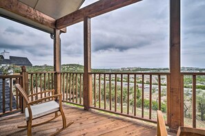 Property grounds - Austin Vacation Rental: 2 Mi to Lake Travis! (Austin)