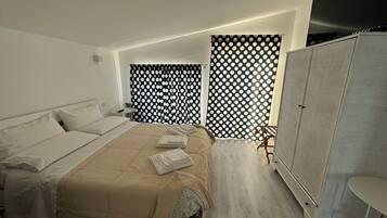 2 Schlafzimmer, BĂŒgeleisen/BĂŒgelbrett, kostenloses WLAN, BettwĂ€sche