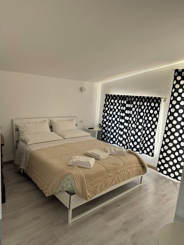 Villa Sotto le Stelle for a relaxing holiday with a view of the Aeolian Islands