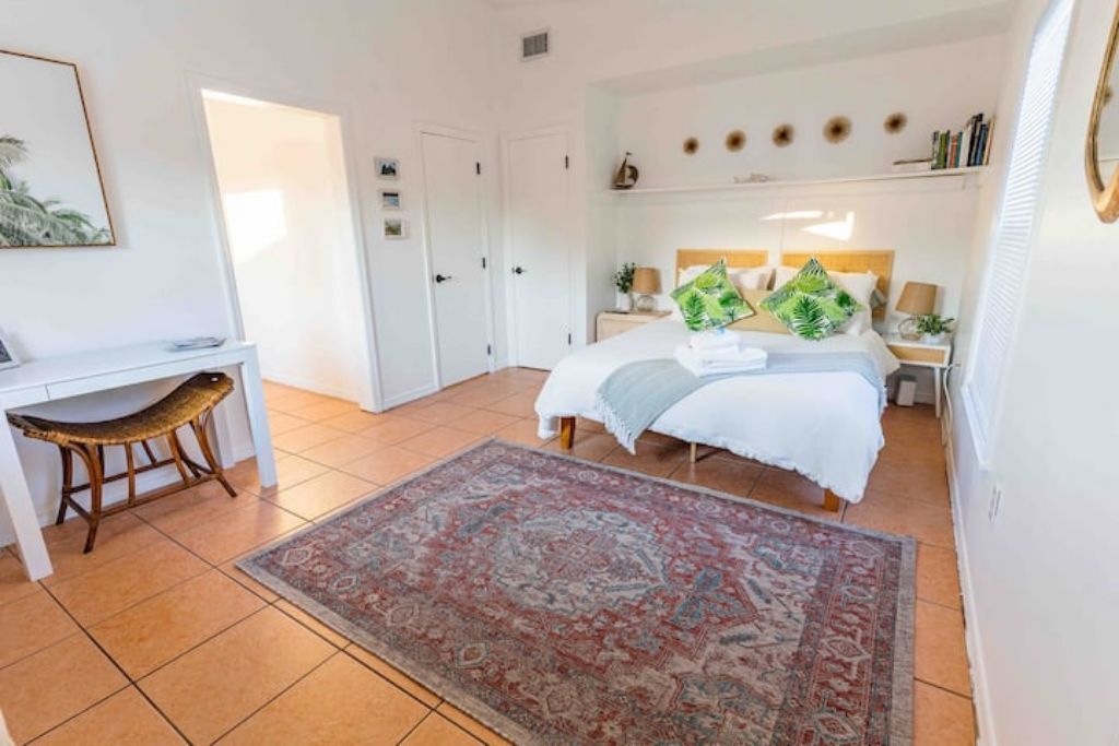 1 chambre, bureau, Wi-Fi gratuit, draps fournis