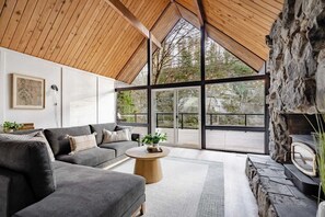 Télévision, espaces bureaux, imprimantes