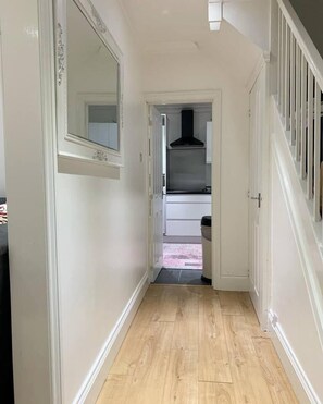 Interior - Stunning 2-bed House in Pembroke Dock (Pembroke Dock)