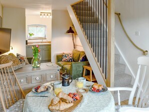 Interior - 1 bedroom accommodation in Ludham, near Great Yarmouth (Ludham, near Great Yarmouth)