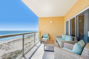 Property grounds - 🏖️BeachFront Views-Balcony-2Pools-Sauna-2BR Emerald Isle 703 (Pensacola Beach)