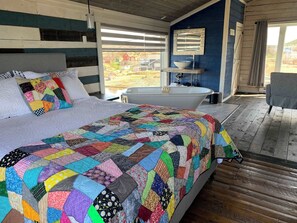 1 slaapkamer, een strijkplank/strijkijzer, wifi, beddengoed