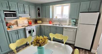 Stockley's Saltbox Su