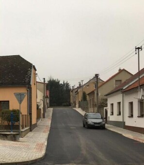 Exterior - Attic with bathroom (Svinarov)