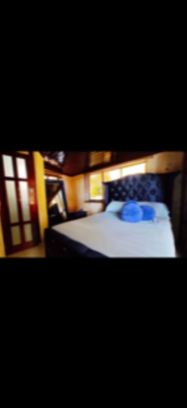 7 bedrooms, WiFi