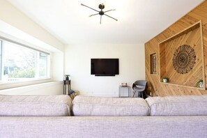 Smart TV, stereo