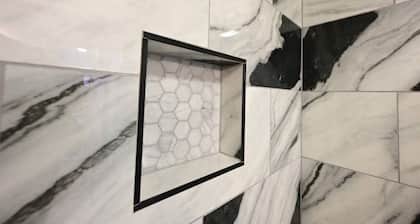 Newly Renovated! - Classy Downstairs Flat