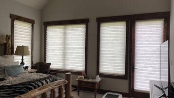 6 habitaciones, tabla de planchar con plancha, wifi y ropa de cama