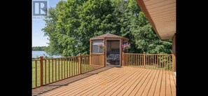 Terrace/patio - Lake On The Mountain Paradise (Picton)